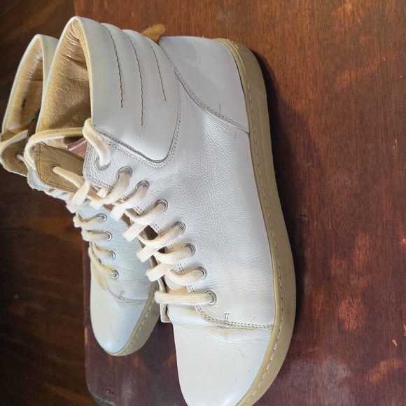 Birkenstock White High-Top Sneakers - Picture 5 of 6